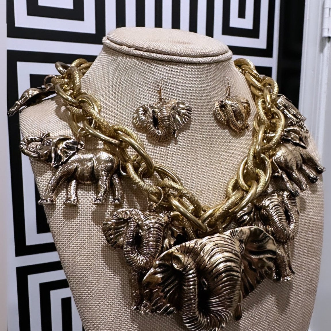 Osuno Elephant Charm Necklace and Earrings set - Trufacebygrace