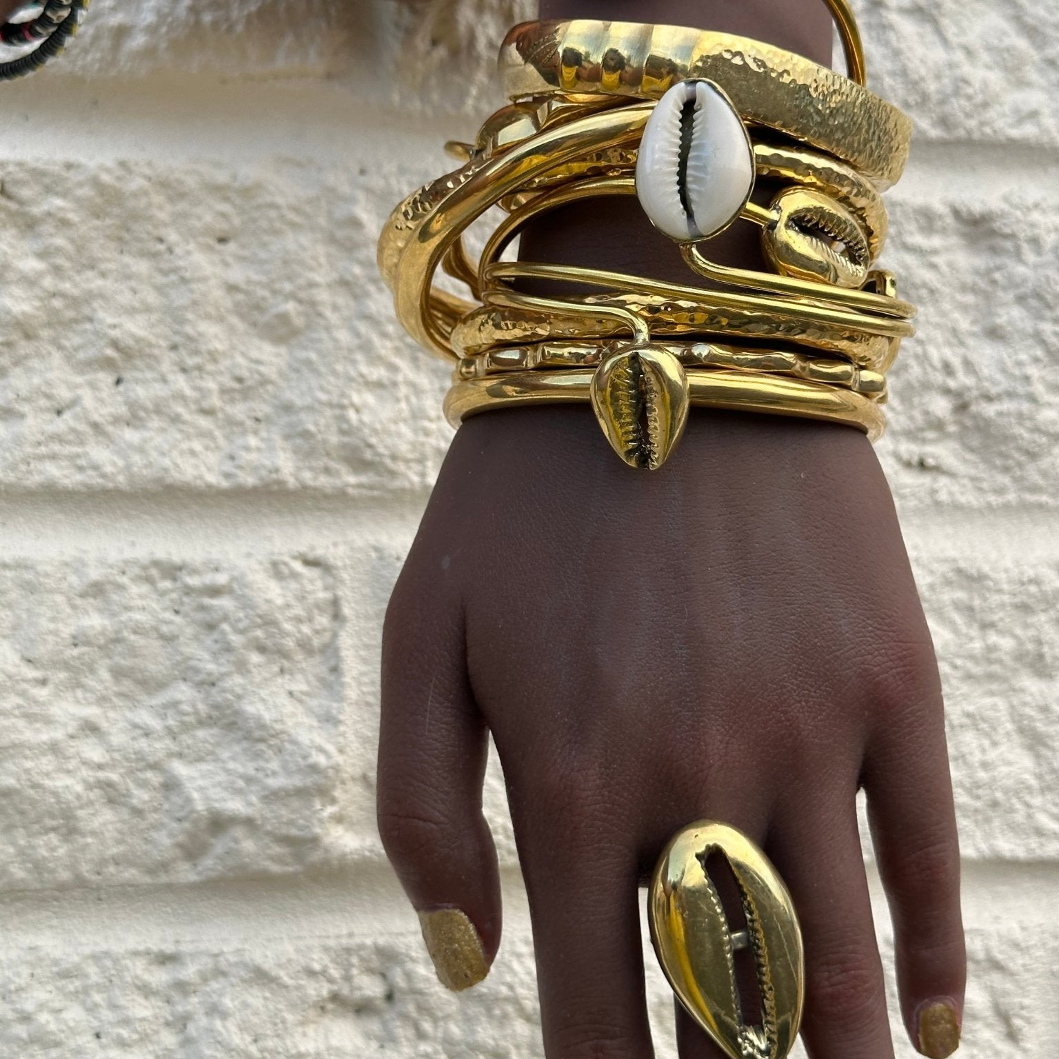 Oversize Gold Cowrie Shell Ring - Trufacebygrace