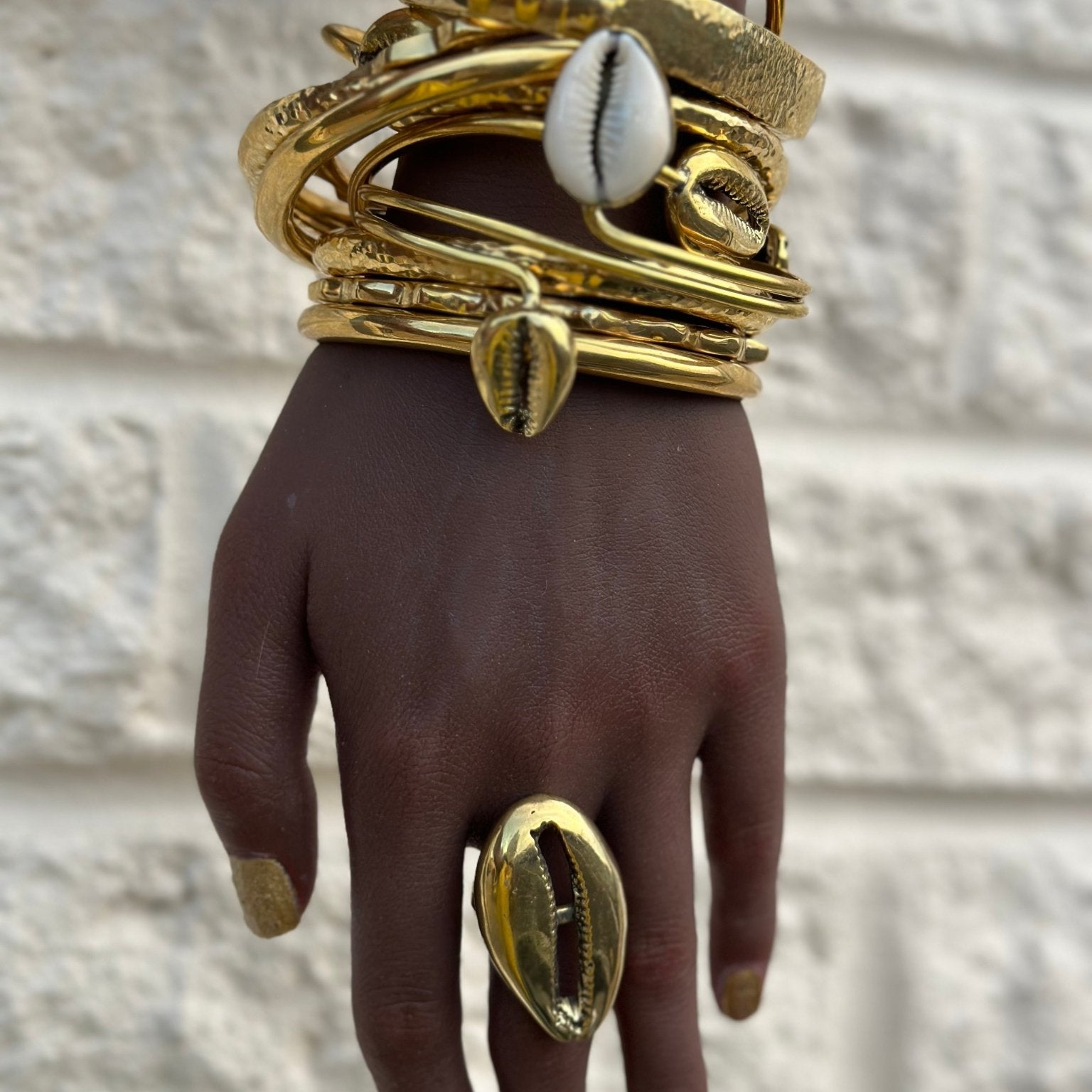 Oversize Gold Cowrie Shell Ring - Trufacebygrace