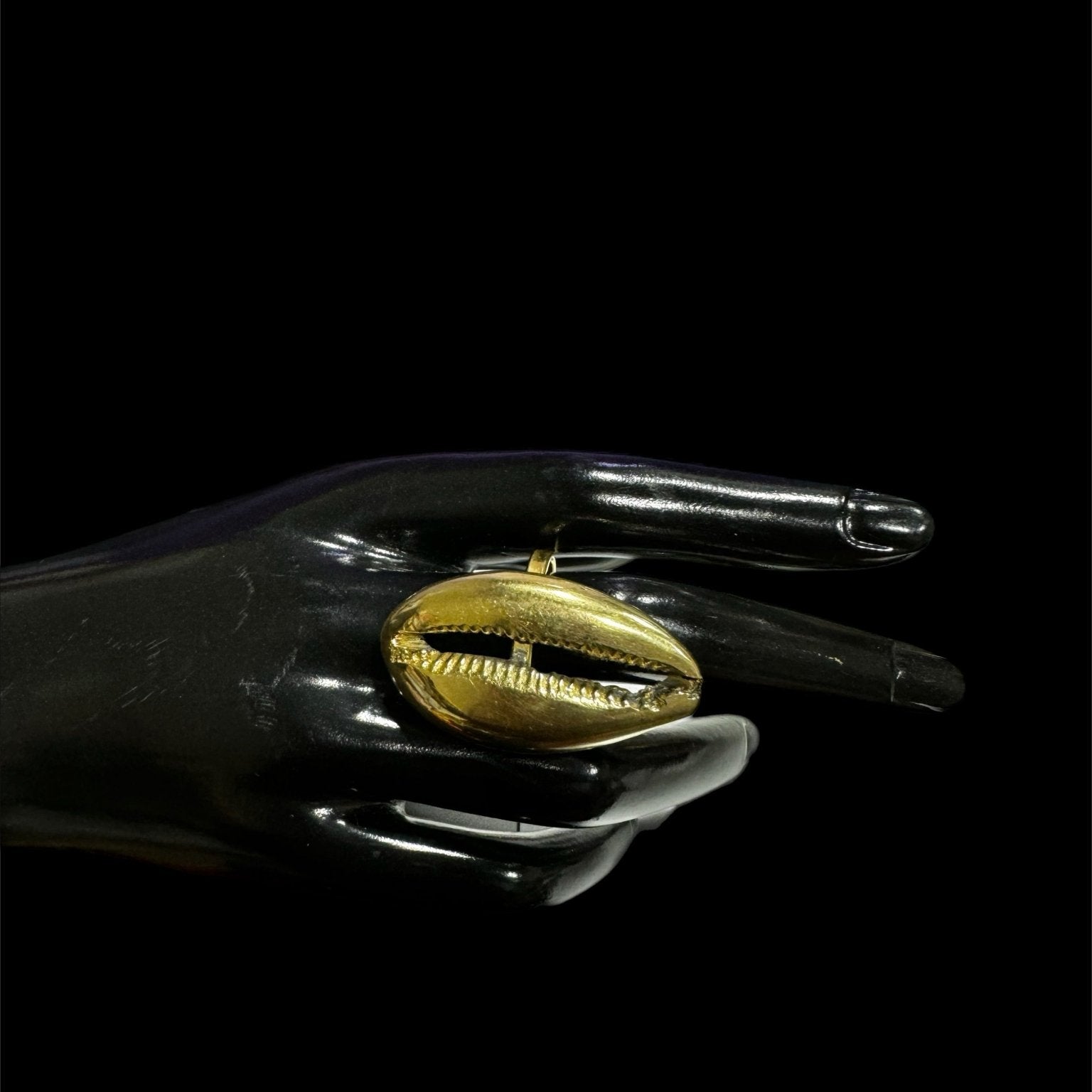 Oversized Brass Cowry Shell Ring - Trufacebygrace