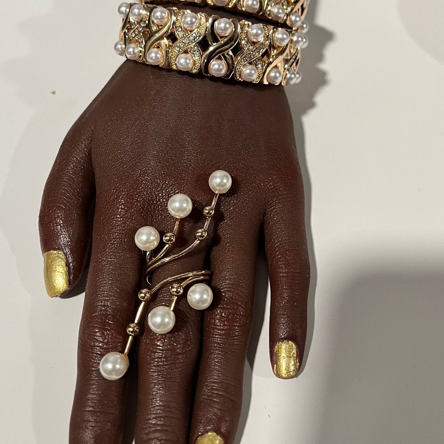 Pearly Dots Bracelet - Trufacebygrace