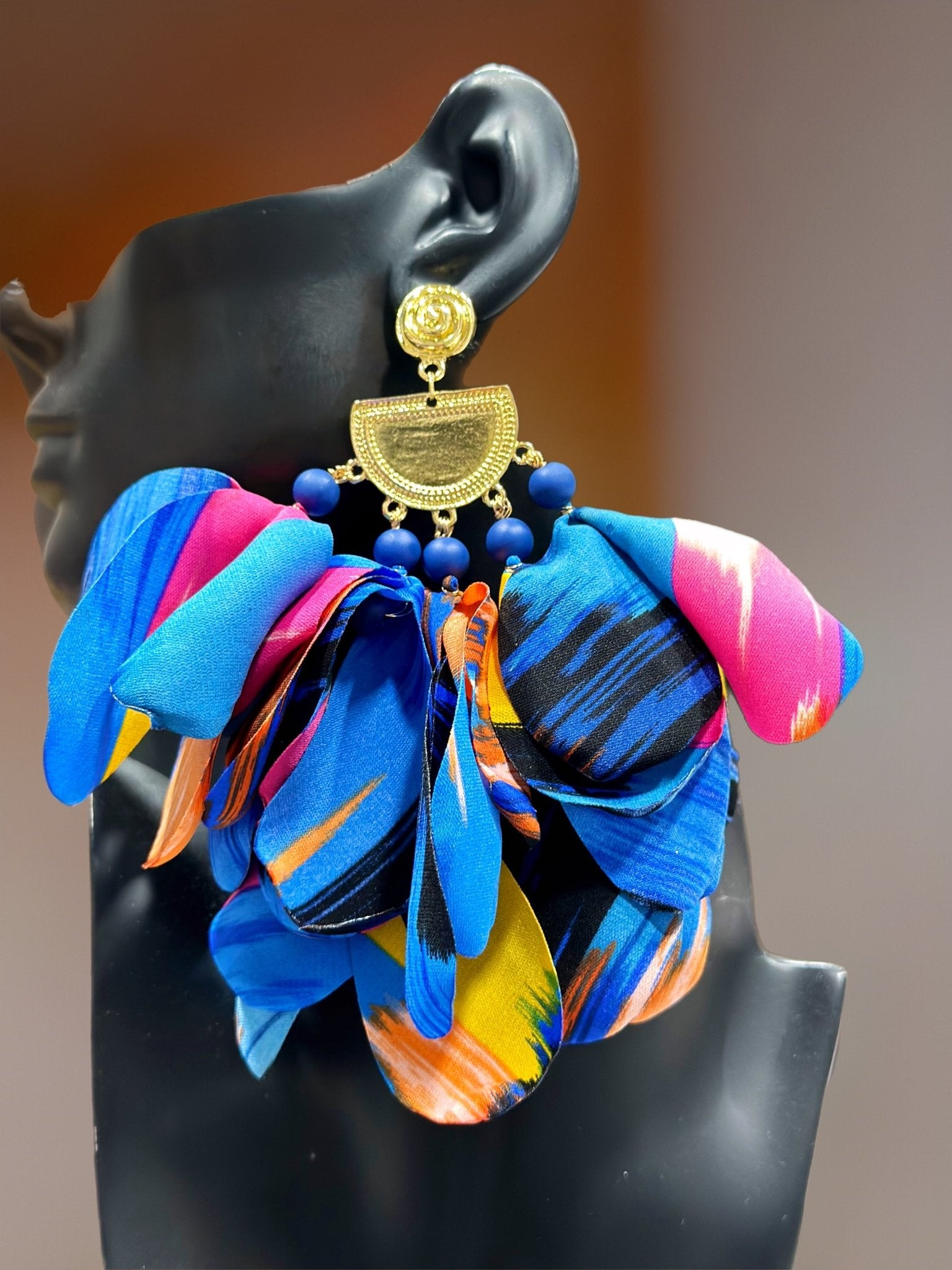 Pumzi Flower Petal Earrings - Trufacebygrace