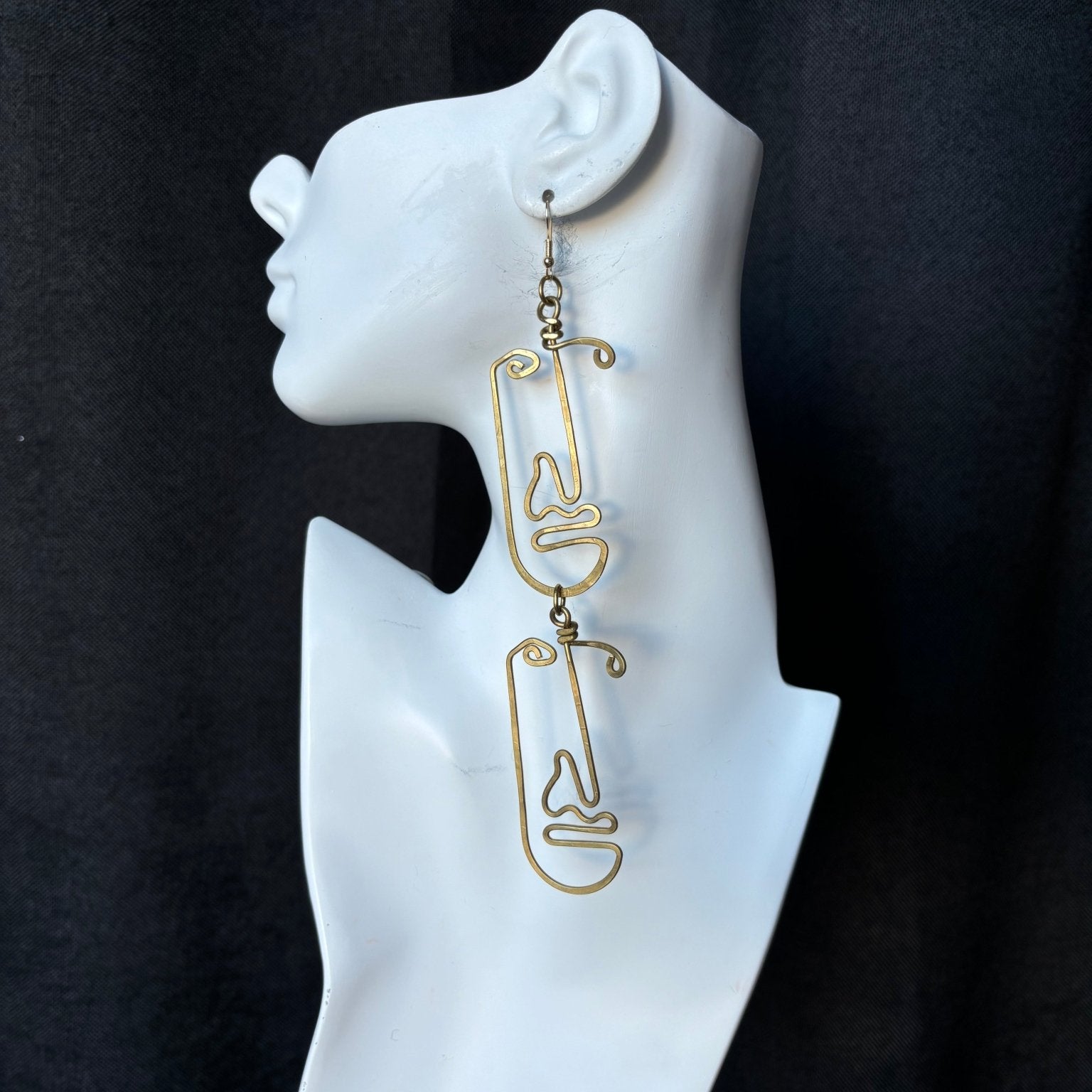 Rafiki Face Outline Earrings - Trufacebygrace