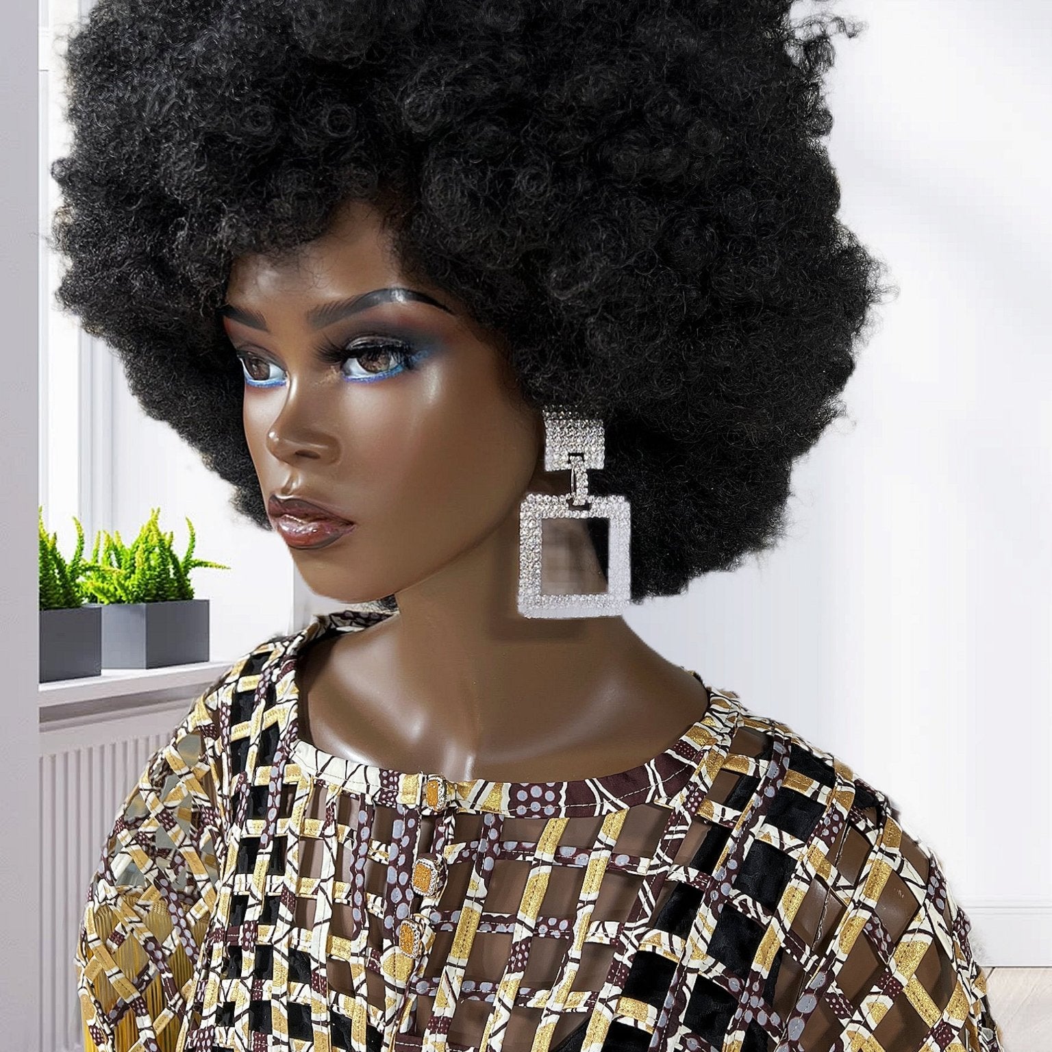 Royal Chic Statement Rhinestone earrings - Trufacebygrace