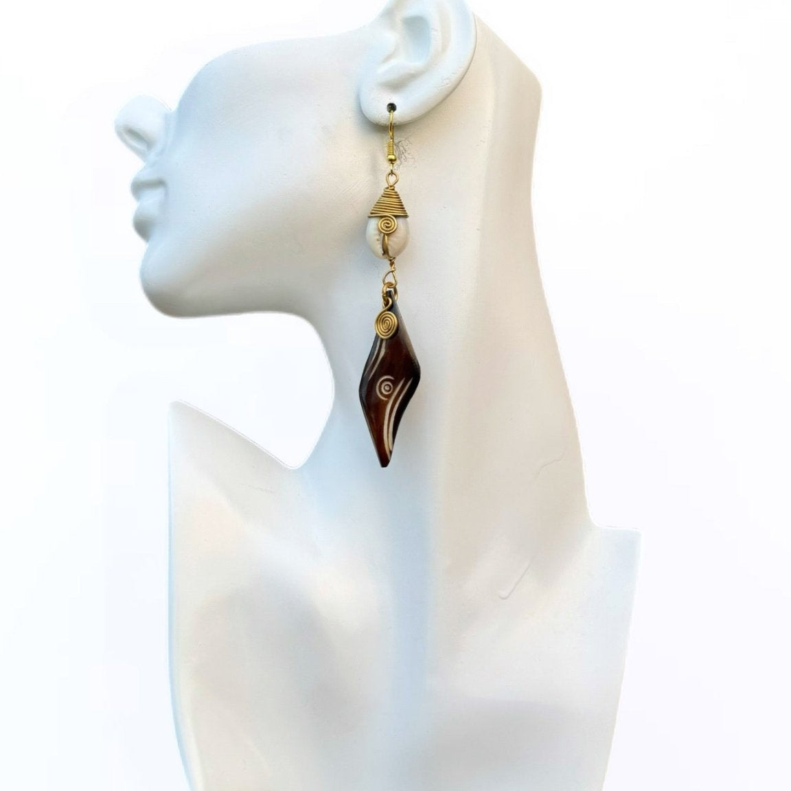 Safi Horn & Brass Dangle Earrings - Trufacebygrace