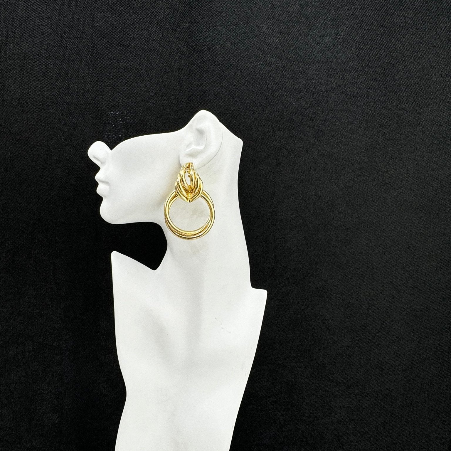 Sample : Simple stud earrings - Trufacebygrace