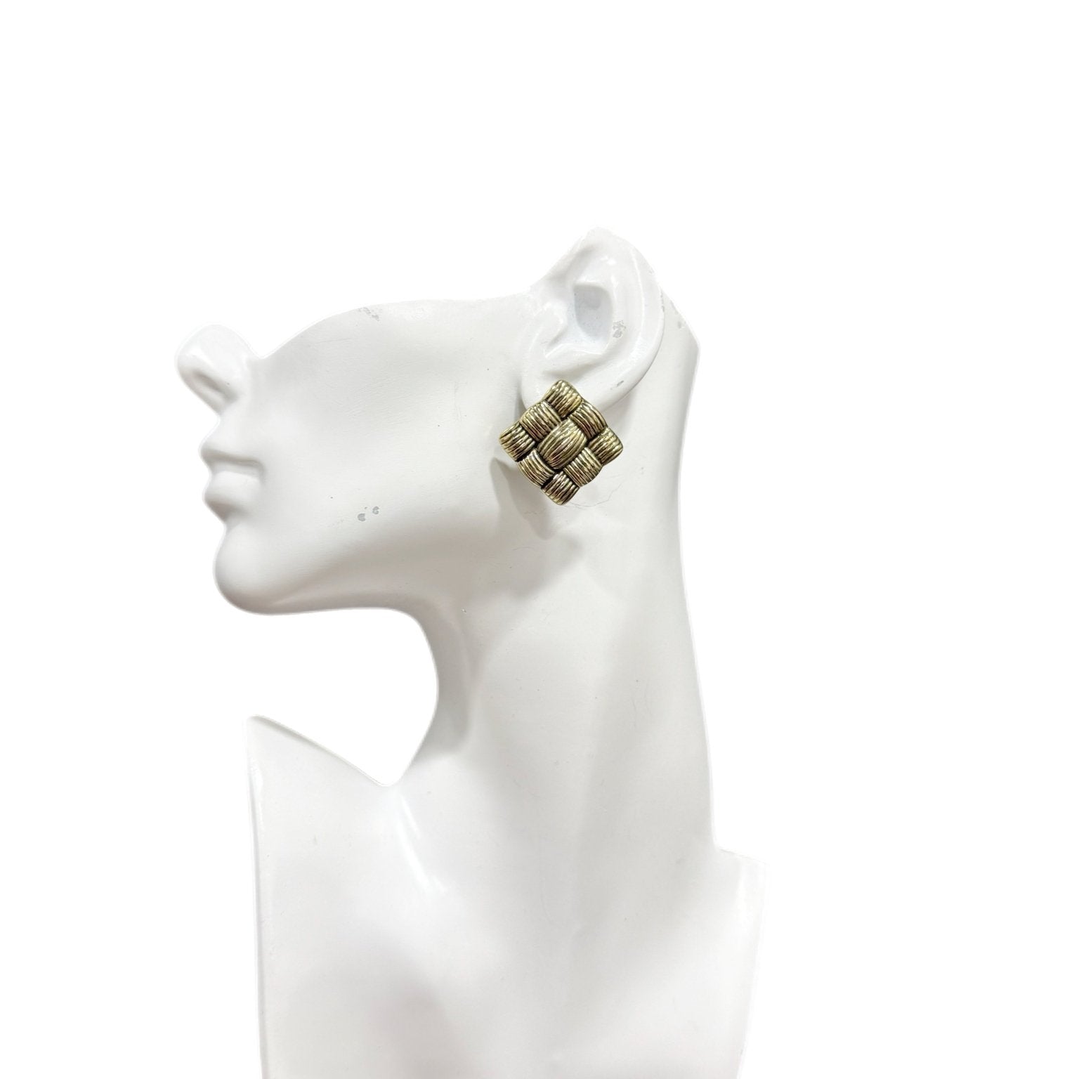 Sample : Vintage Kuba Studs - Trufacebygrace
