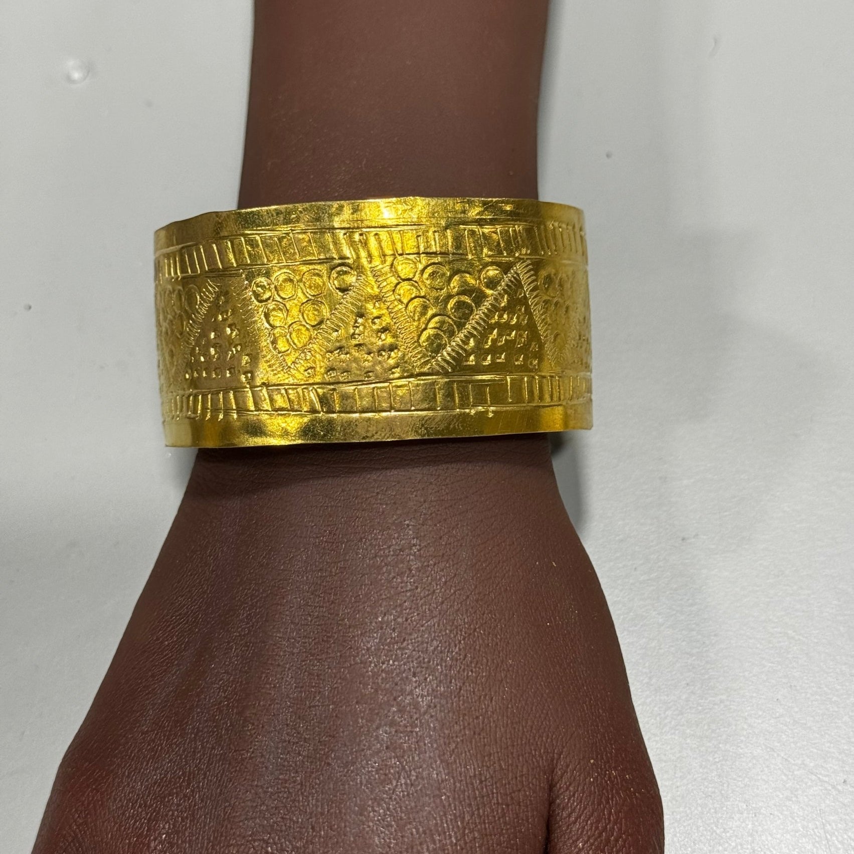 Simple Brass Bracelet - Trufacebygrace