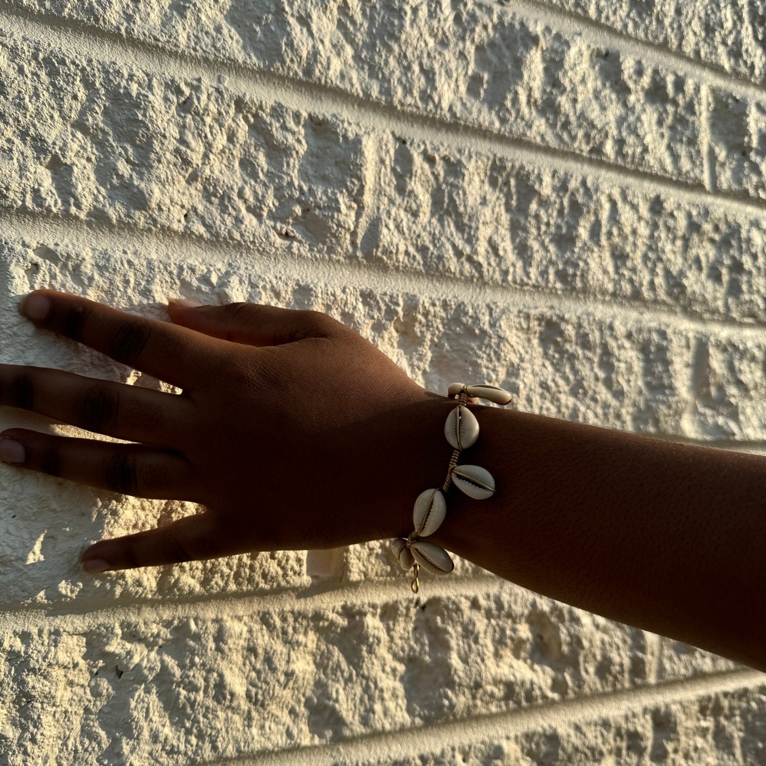 Simple Cowry shell bracelet - Trufacebygrace