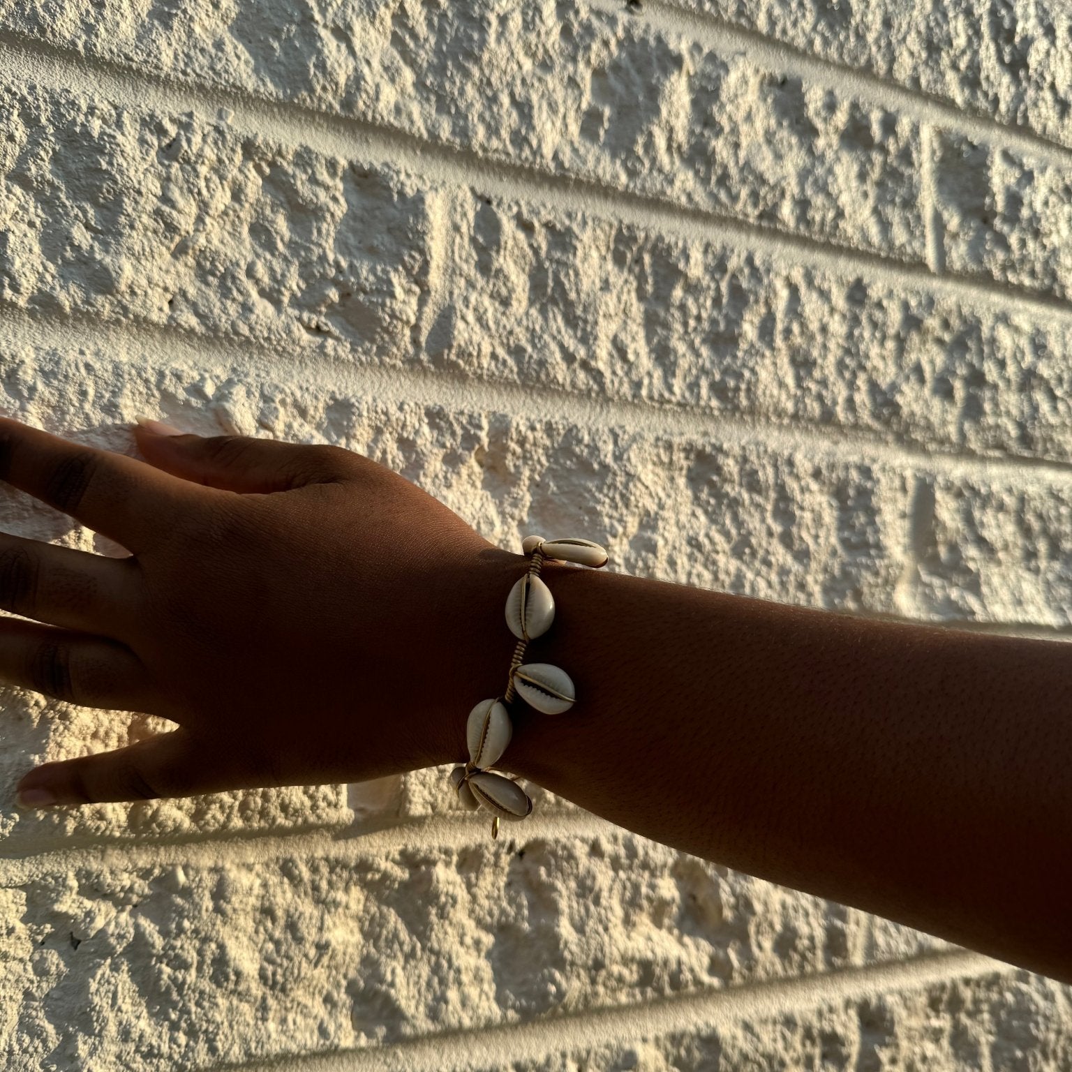 Simple Cowry shell bracelet - Trufacebygrace