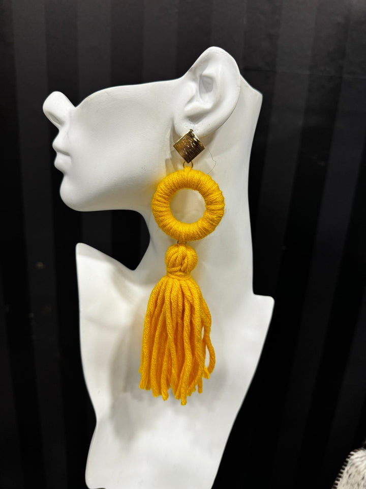Super lightweight fluffy yarn tassel earring - Trufacebygrace
