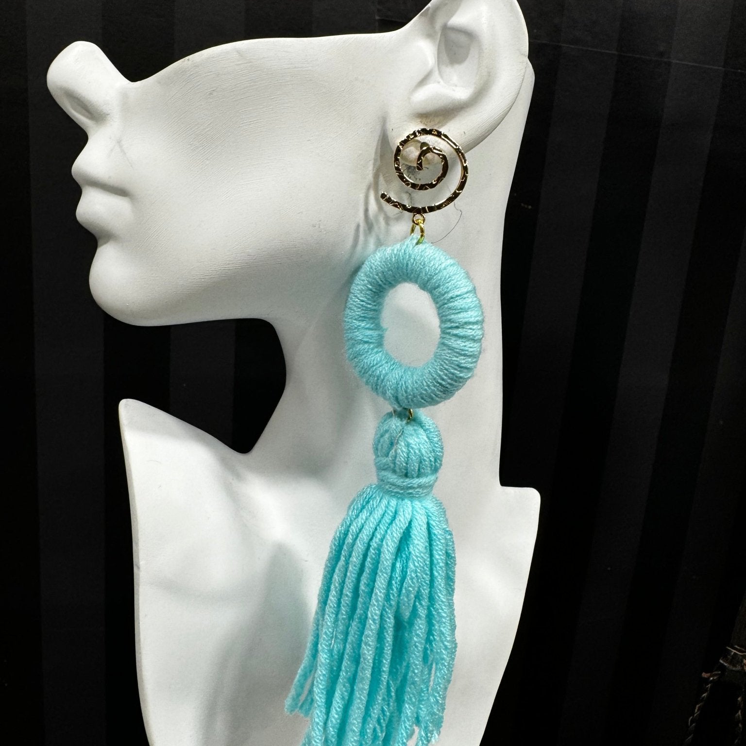 Super lightweight fluffy yarn tassel earring - Trufacebygrace
