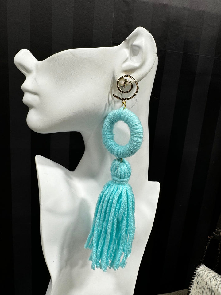Super lightweight fluffy yarn tassel earring - Trufacebygrace