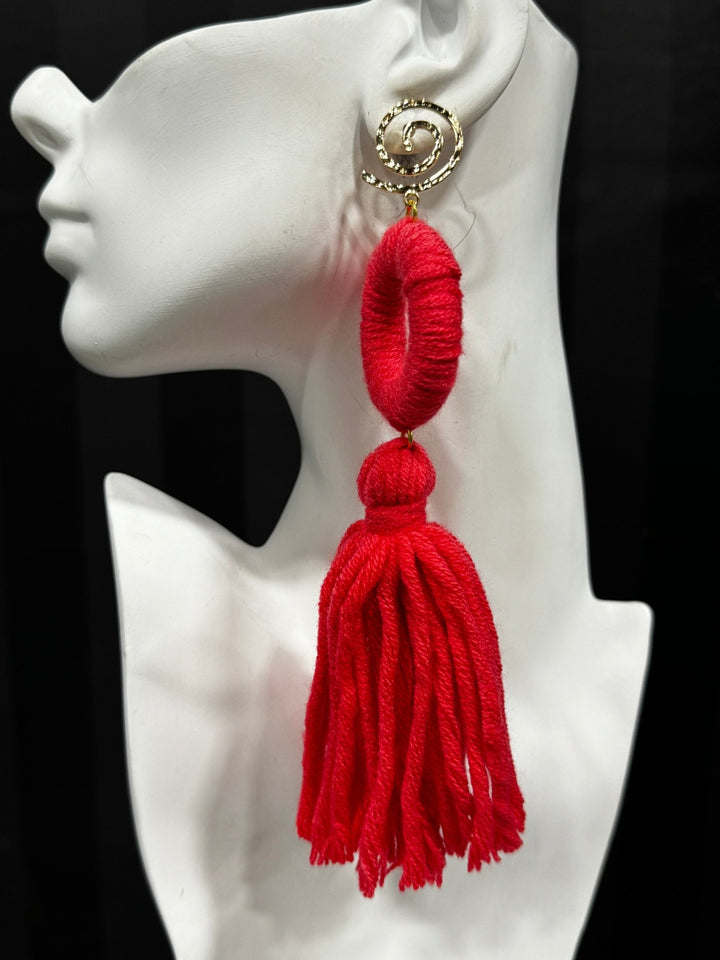 Super lightweight fluffy yarn tassel earring - Trufacebygrace