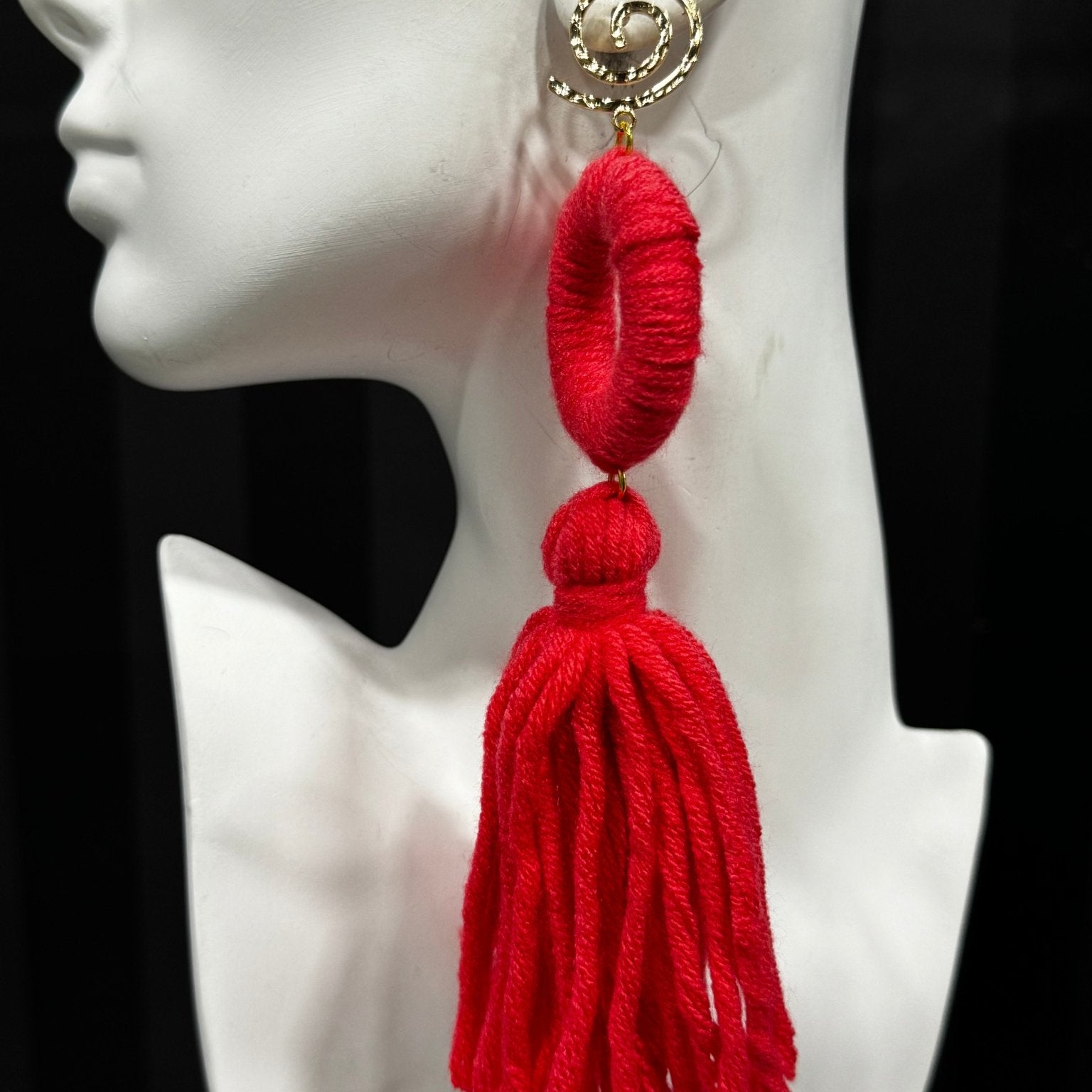 Super lightweight fluffy yarn tassel earring - Trufacebygrace