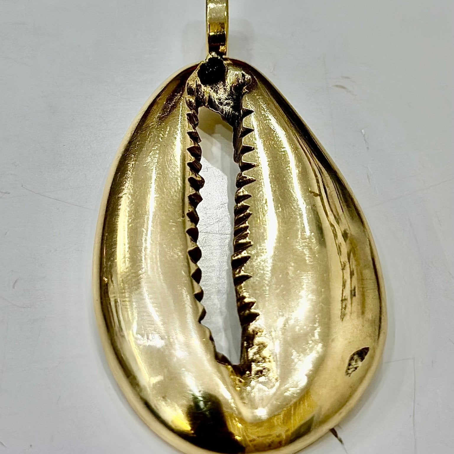 Supersized Cowry Pendant - Trufacebygrace