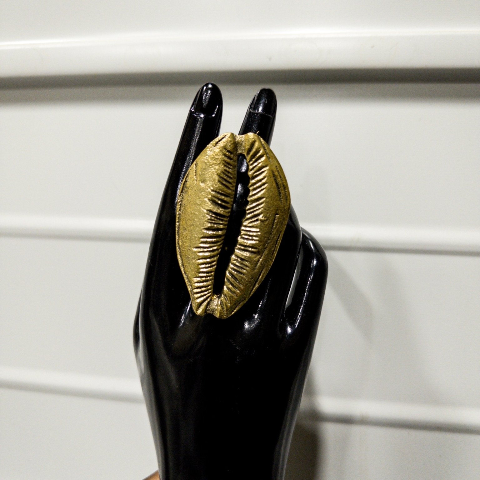 Supersized Gold Cowry Shell Ring - Trufacebygrace