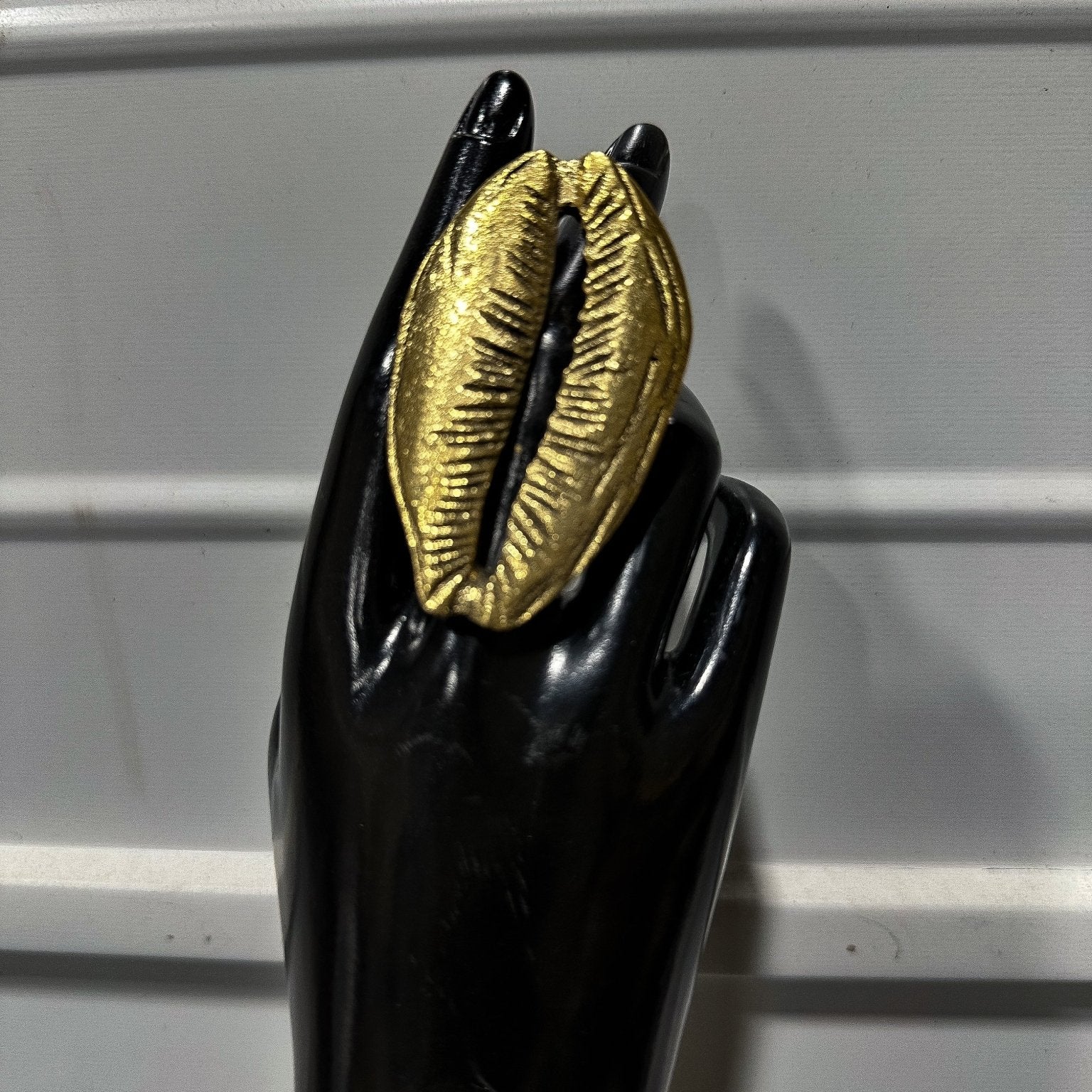 Supersized Gold Cowry Shell Ring - Trufacebygrace