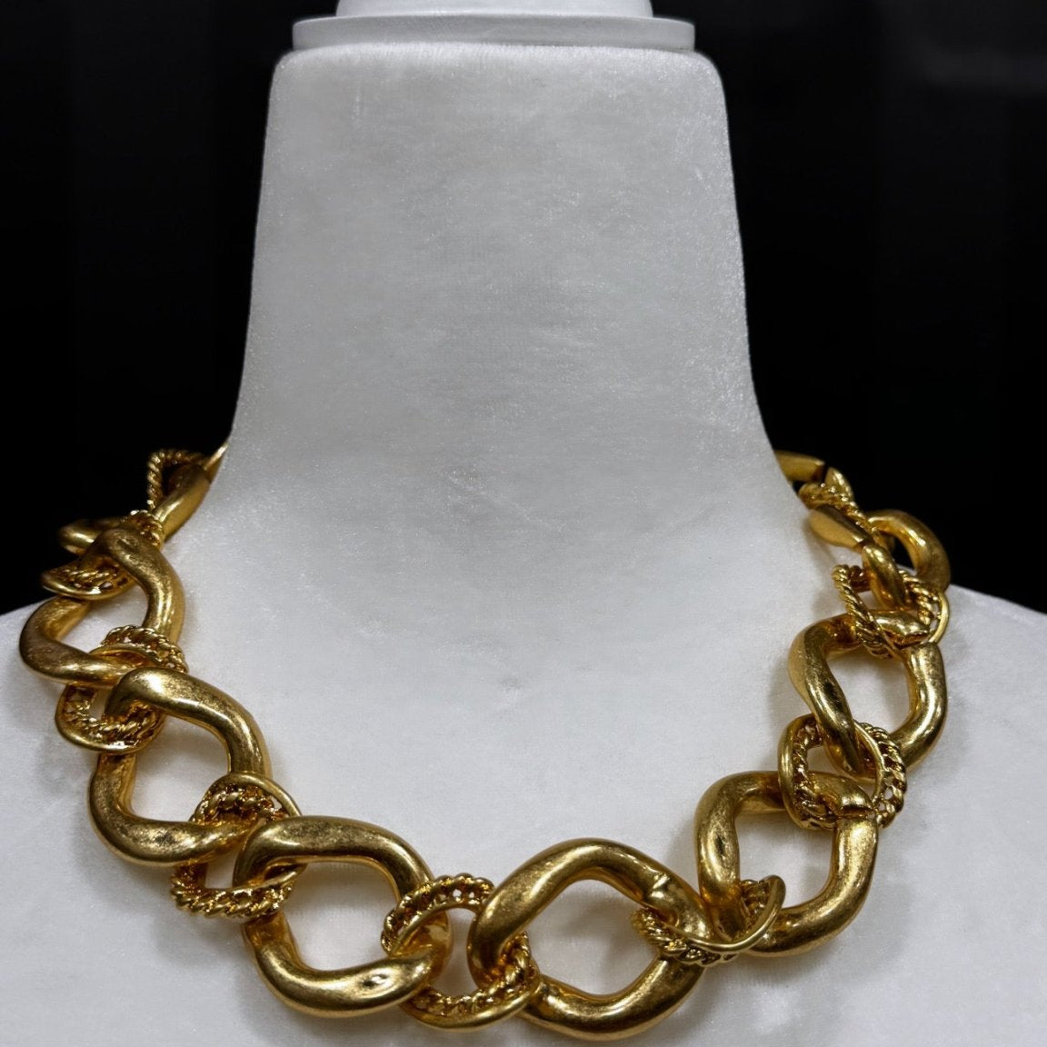 Tarnish Free Golden Waves Link Necklace - Trufacebygrace