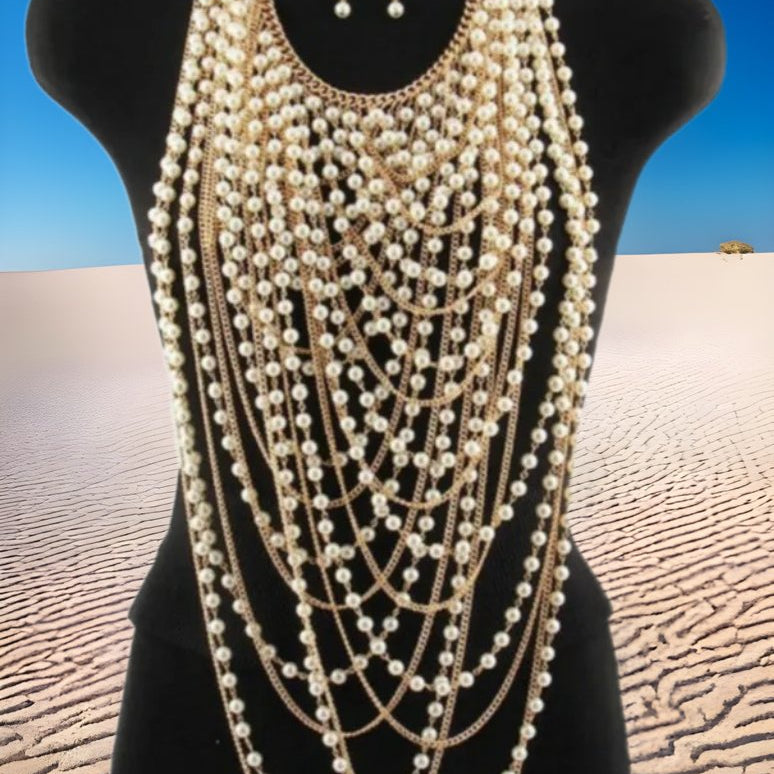 The Emperor’s Wife statement Pearl necklace - Trufacebygrace