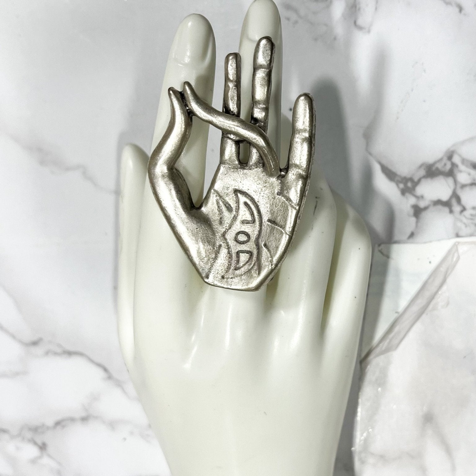 The Superb Ring - Trufacebygrace