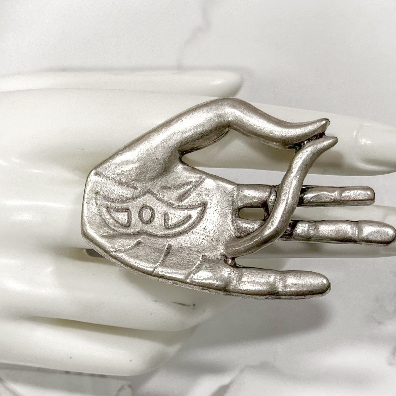 The Superb Ring - Trufacebygrace