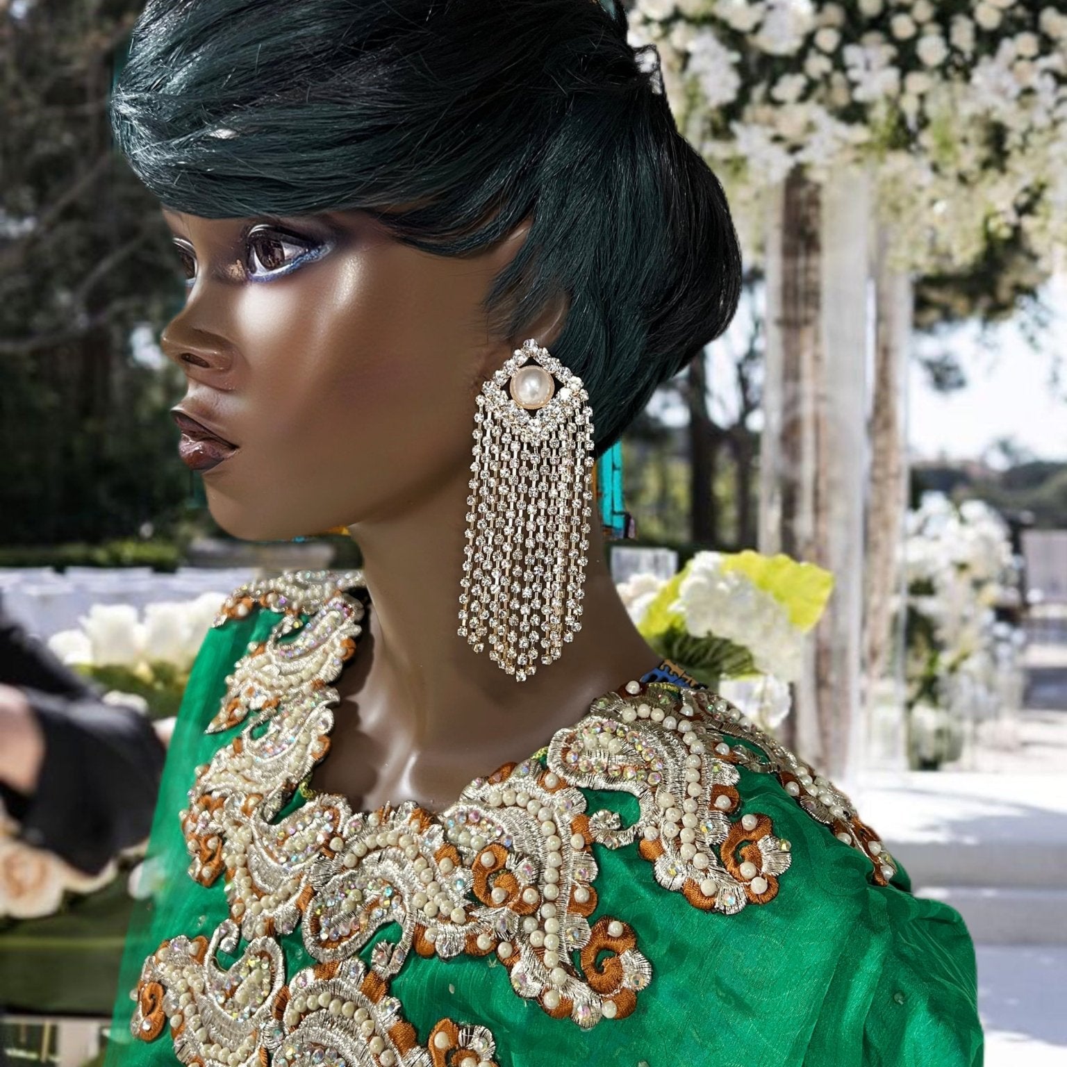 Tres Belle Rhinestone Earrings - Trufacebygrace