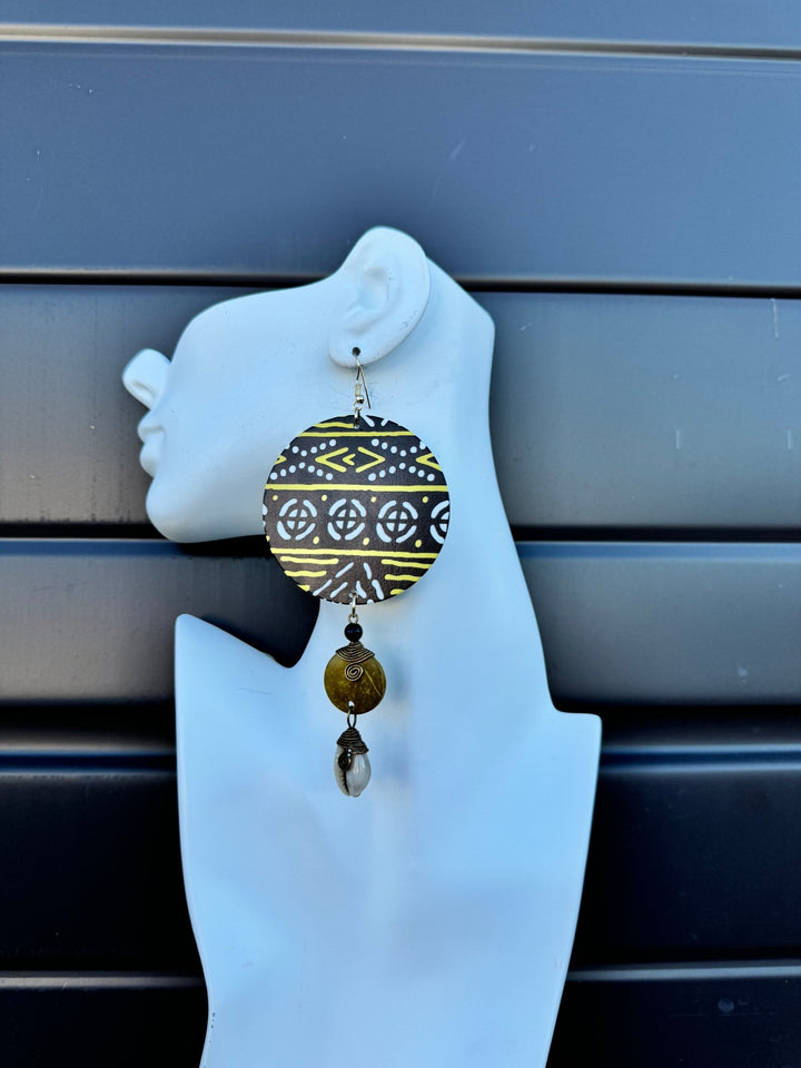 Tribal Luxe Cowry & Wood Earrings - Trufacebygrace