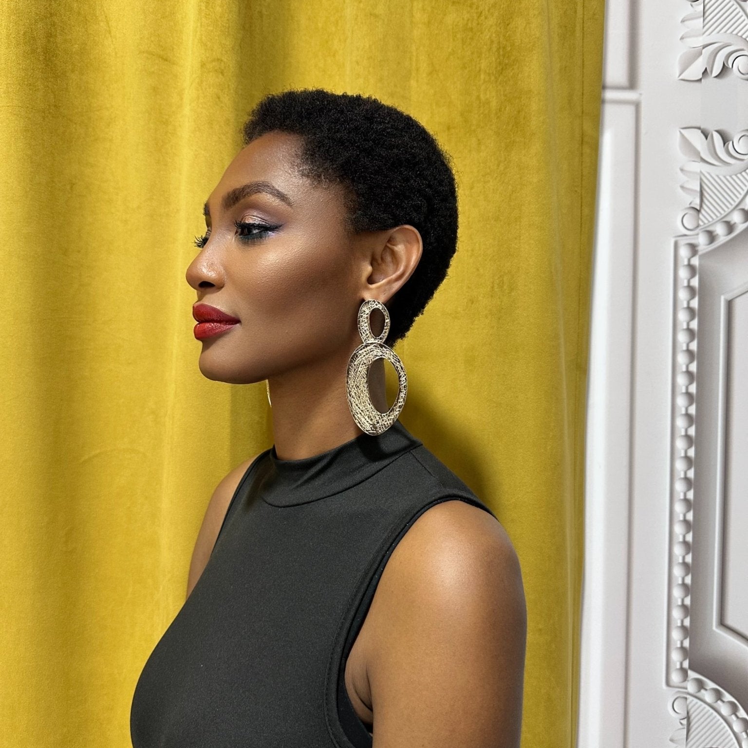 Twiga Textured Oval Drop Earrings - Trufacebygrace