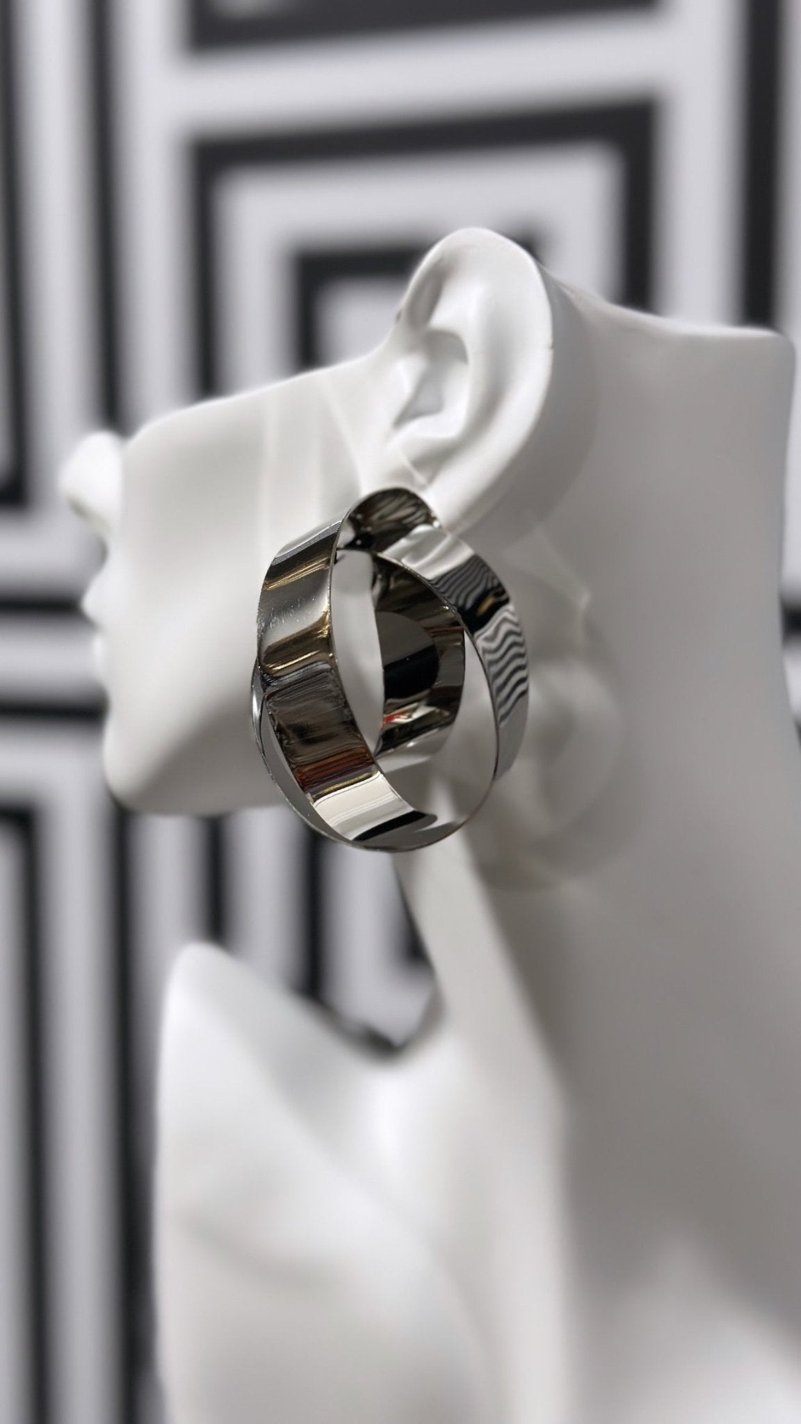 TwistBold Stud Earrings - Trufacebygrace