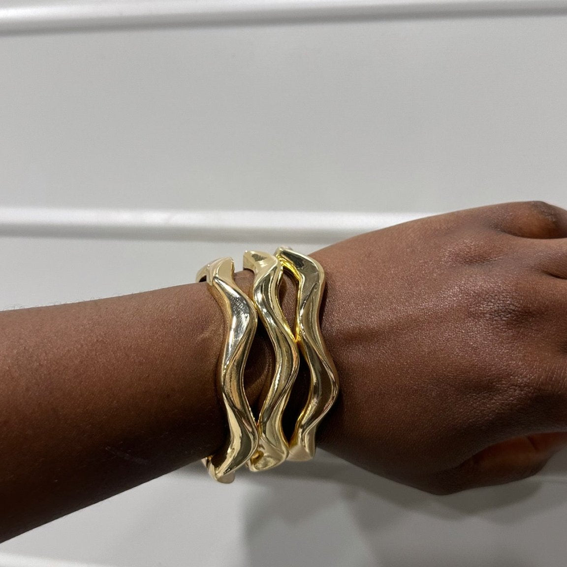 Wavy lightweight Bangles set - Trufacebygrace