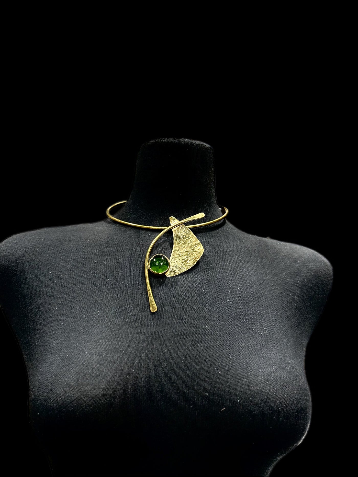Upinde Triangle Brass with Glass Stone Necklace