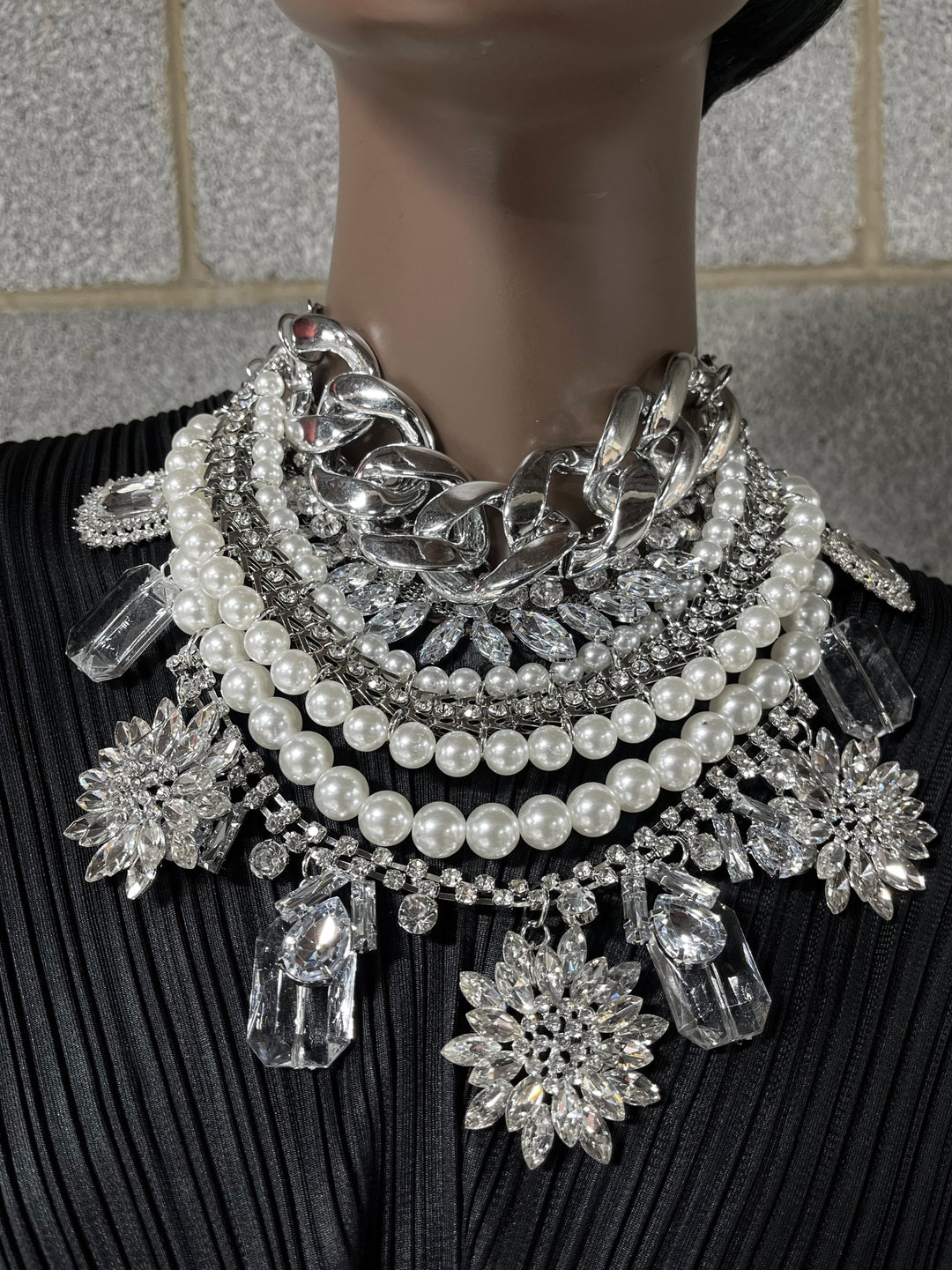The Contessa necklace set