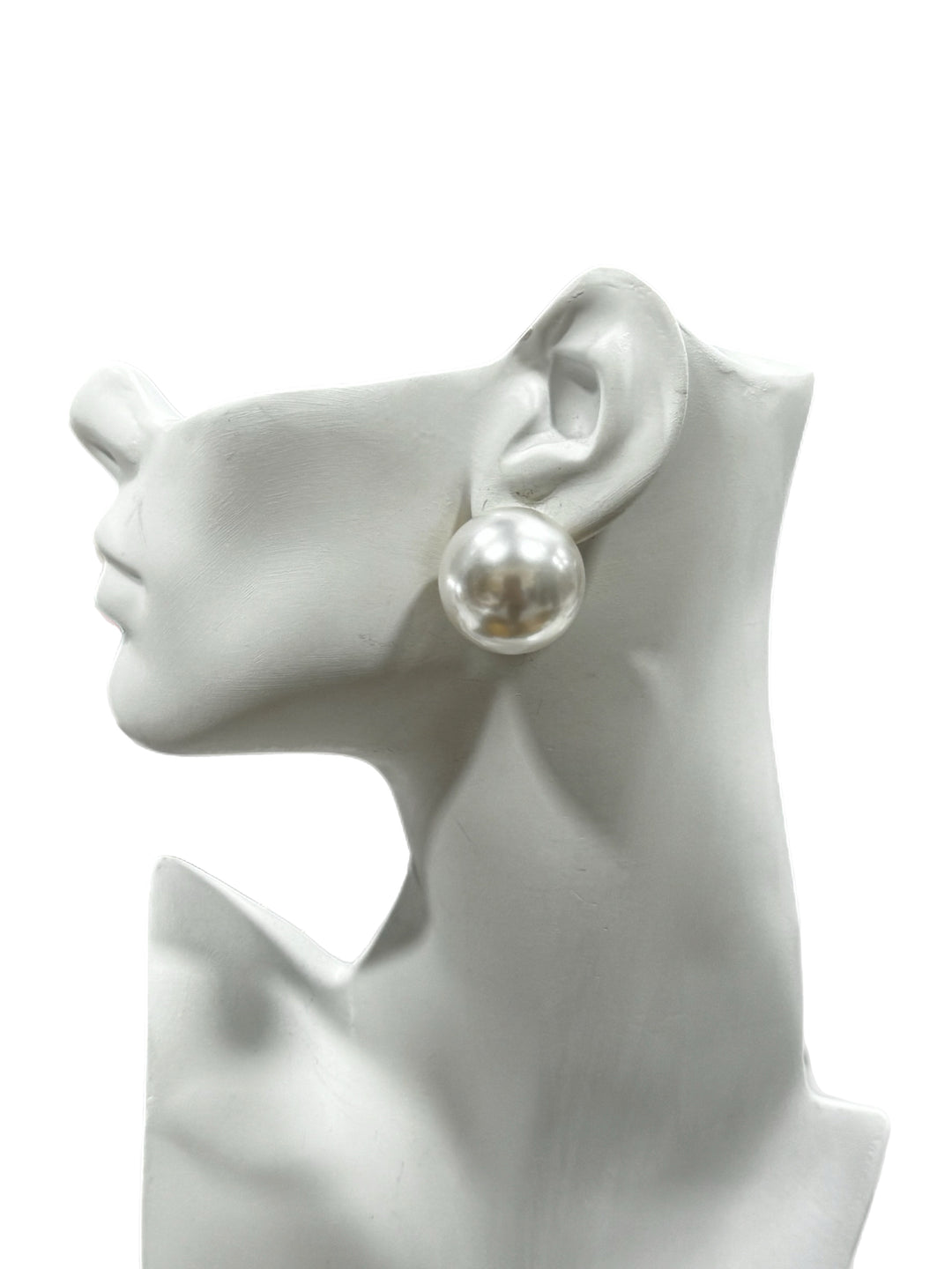 Matte Pearl Stud Earrings