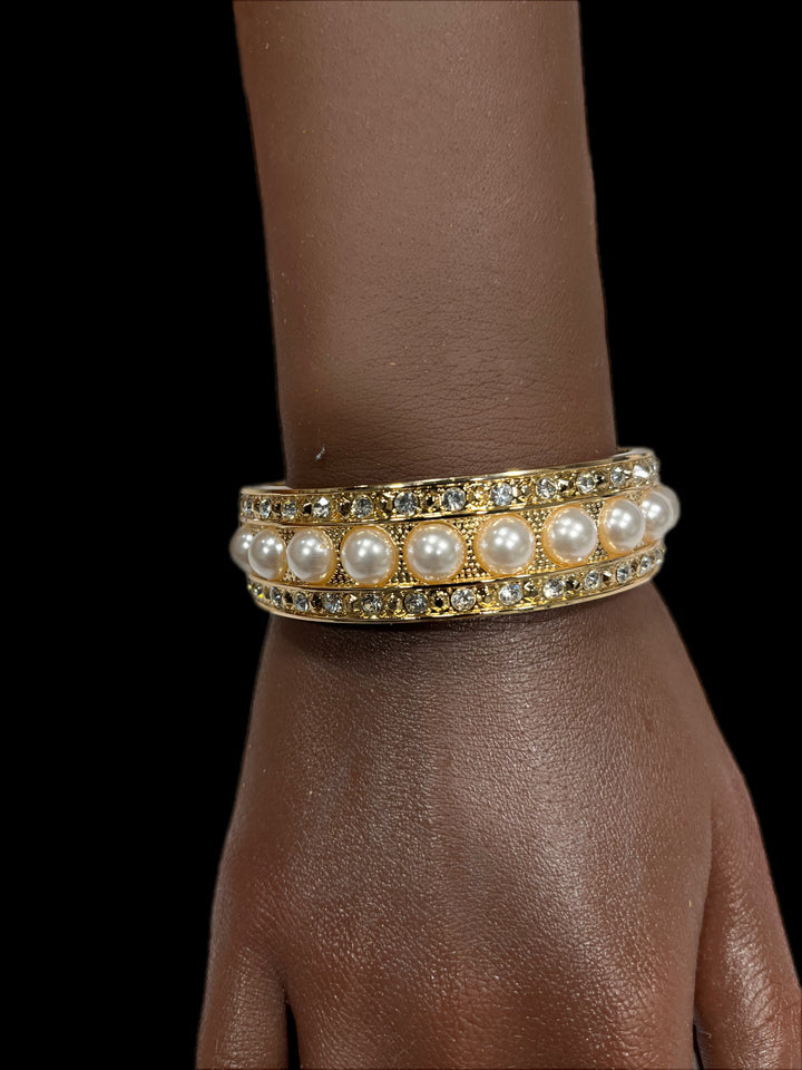 Queen Sarfo pearl bracelet