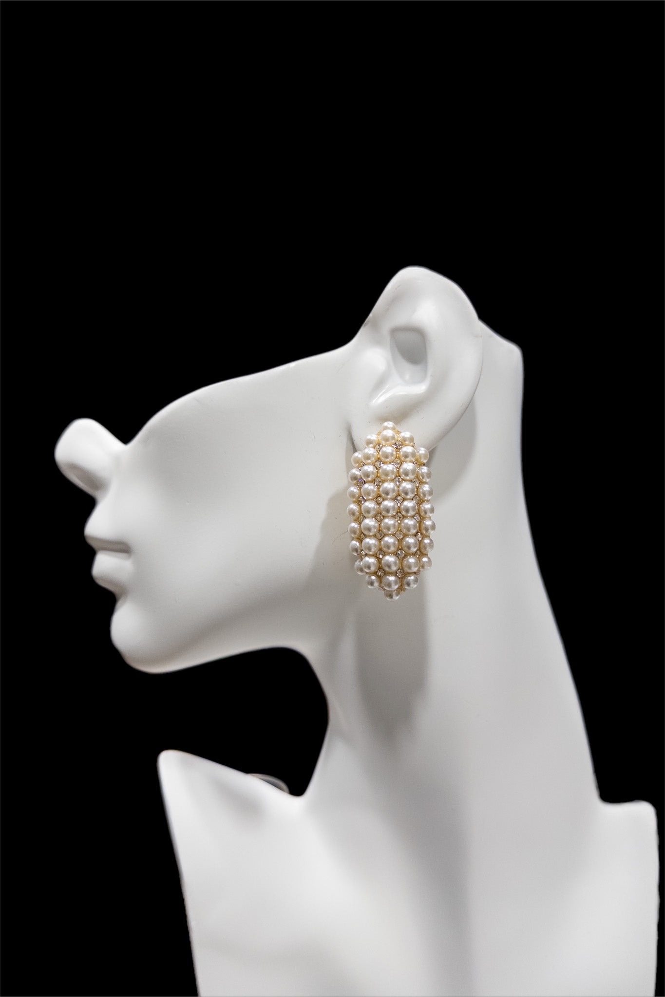 LIMITED: Countess Sibley  Pearl Earrings