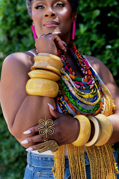 Aye Wura Lacquered Natural Chunky Wood Bangle – Trufacebygrace