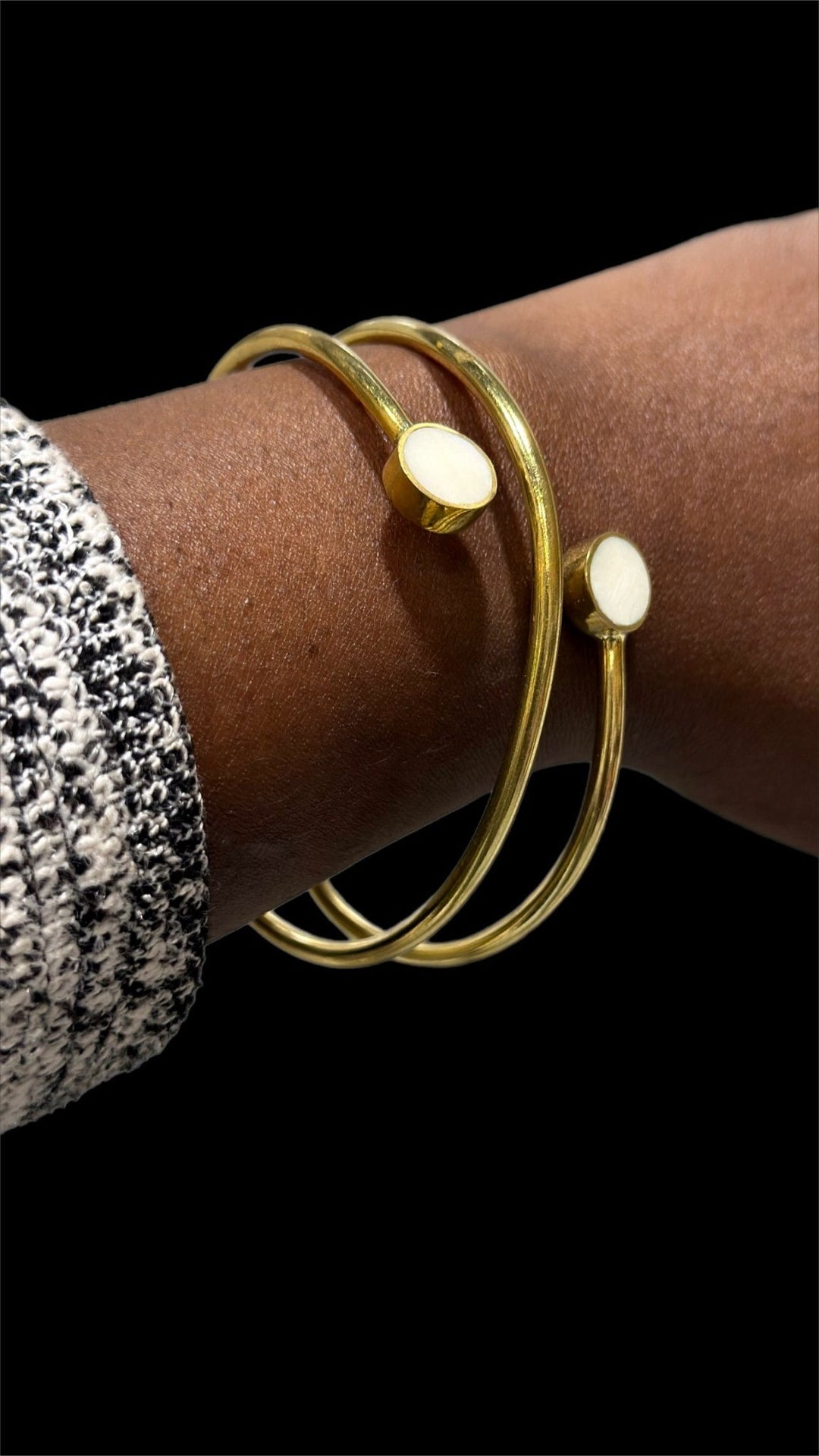 Akɔneɔba Bone and Brass Bracelet - Trufacebygrace