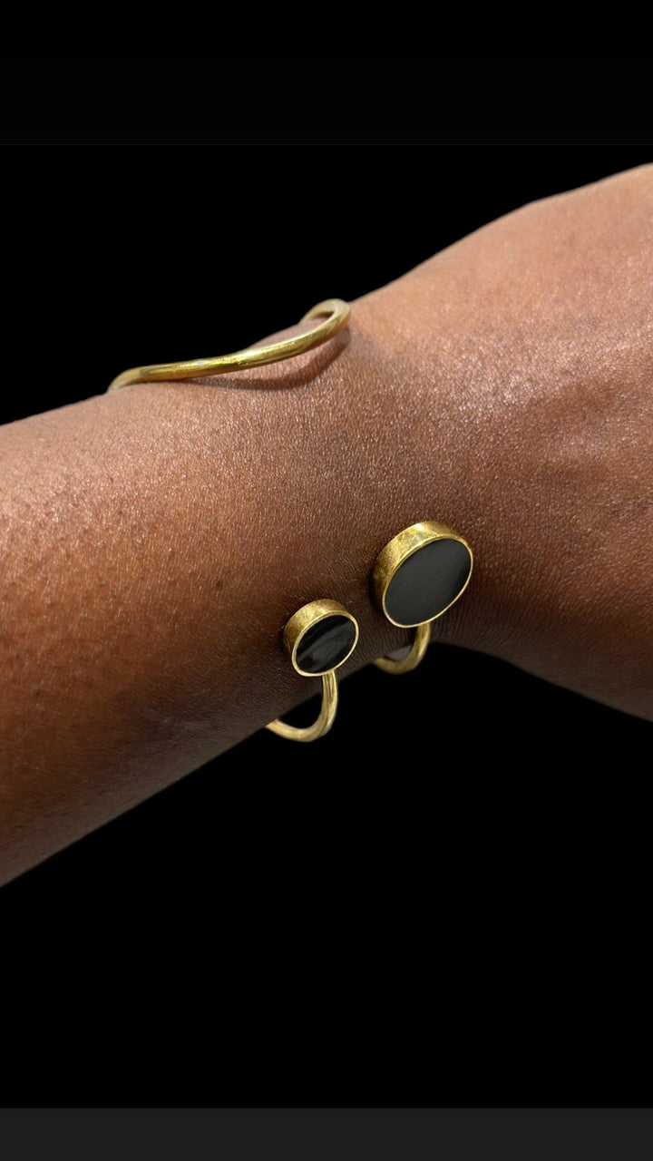 Akɔneɔba Bone and Brass Bracelet - Trufacebygrace