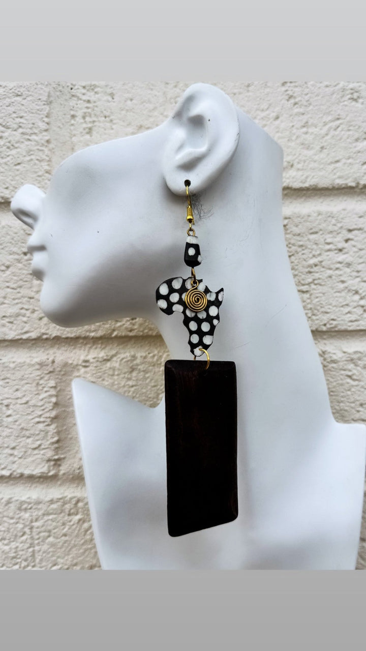 Alkebulan Oblong Earrings - Trufacebygrace