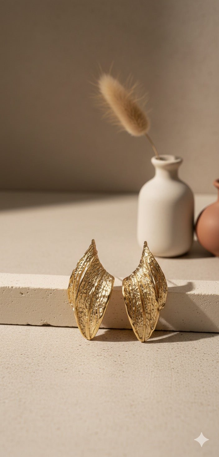 Amani Textured Leaf Earrings - Trufacebygrace