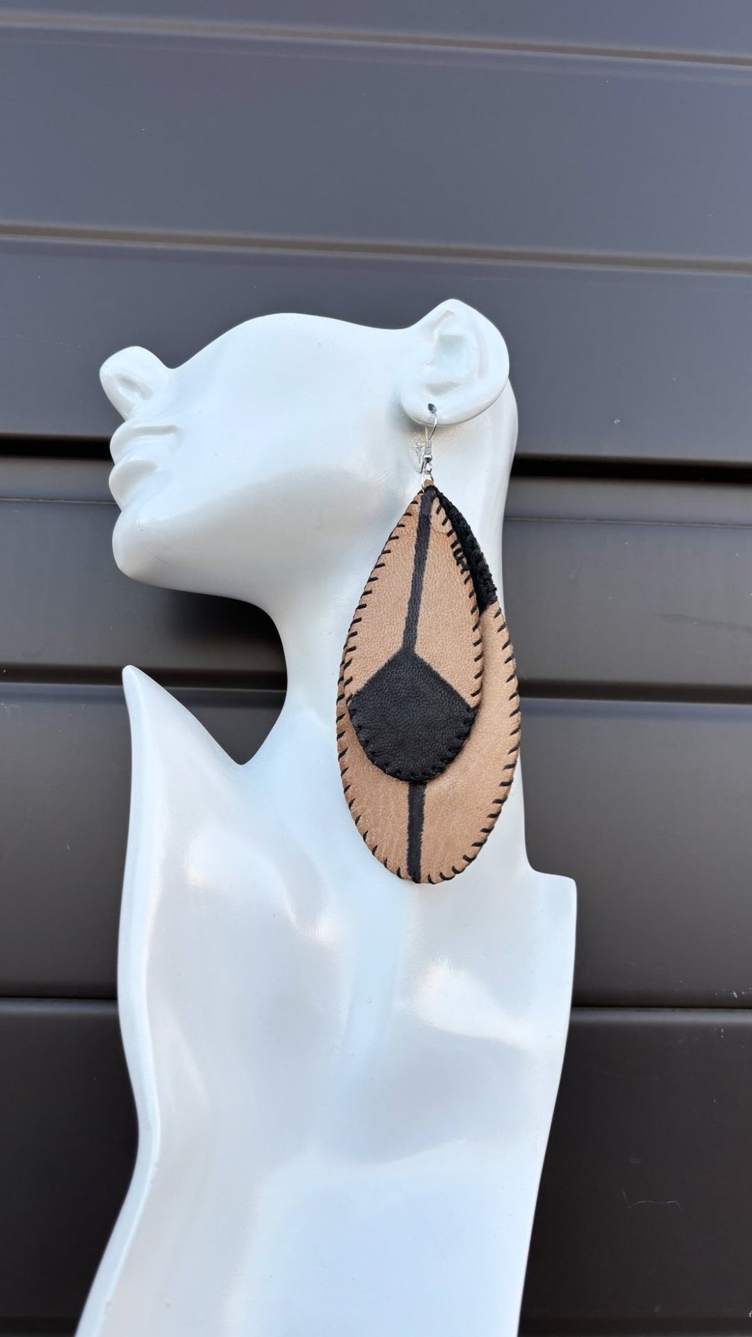 Aminata Genuine leather Earring - Trufacebygrace