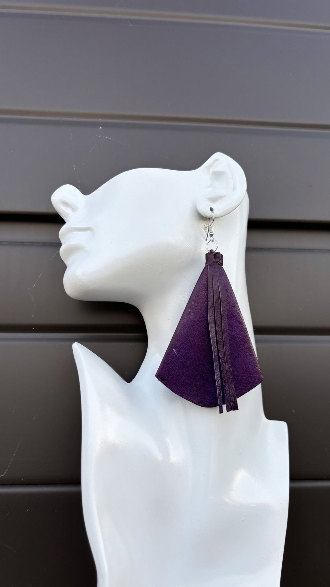 Aminata Genuine leather Earring - Trufacebygrace