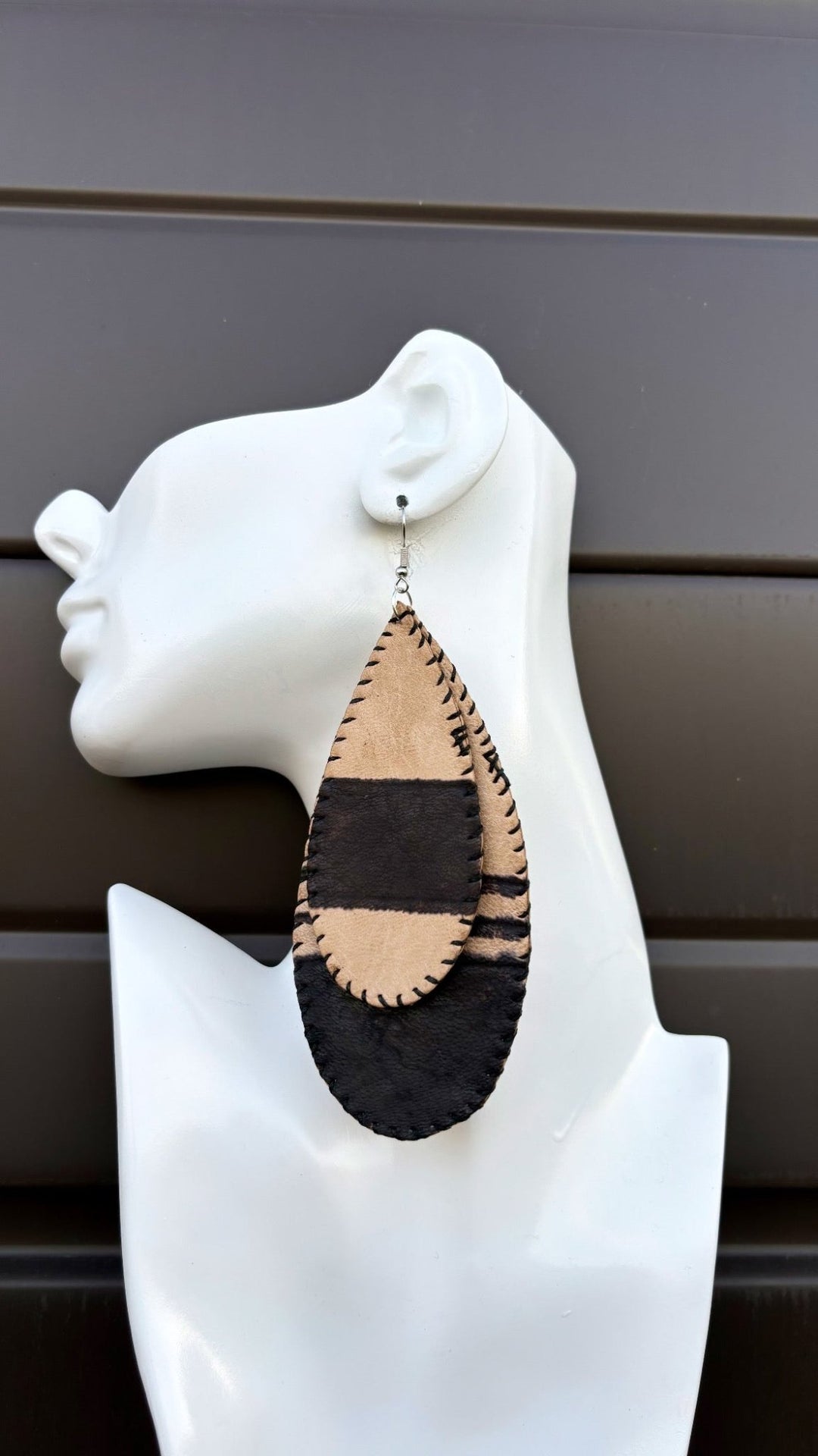 Aminata Genuine leather Earring - Trufacebygrace