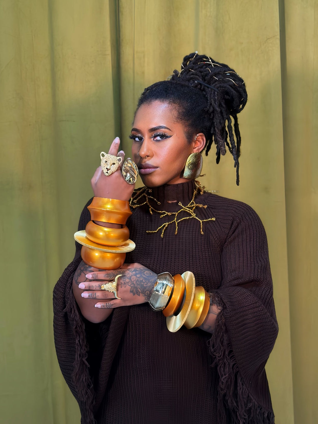 Aye Wura Honey Gold Chunky Wood Bangle - Trufacebygrace