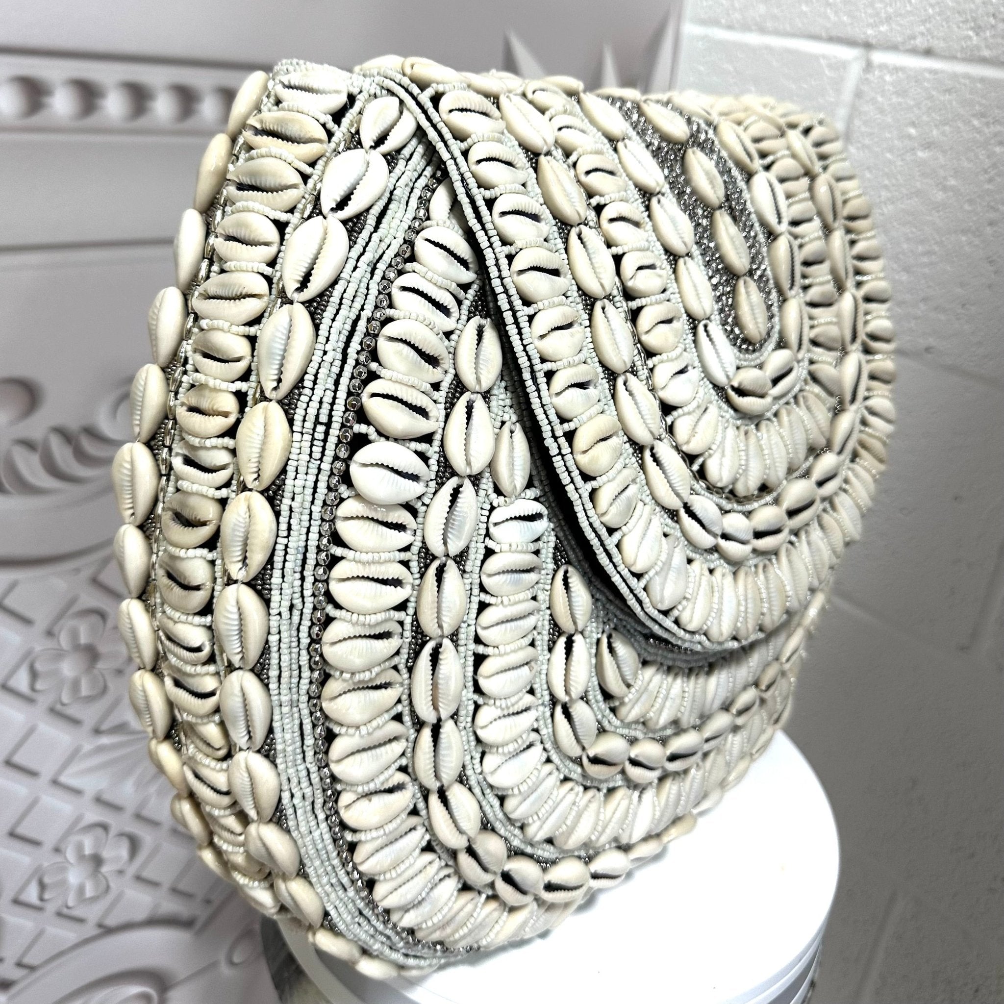 Bahari Luxe Cowry Shell Clutch - Trufacebygrace