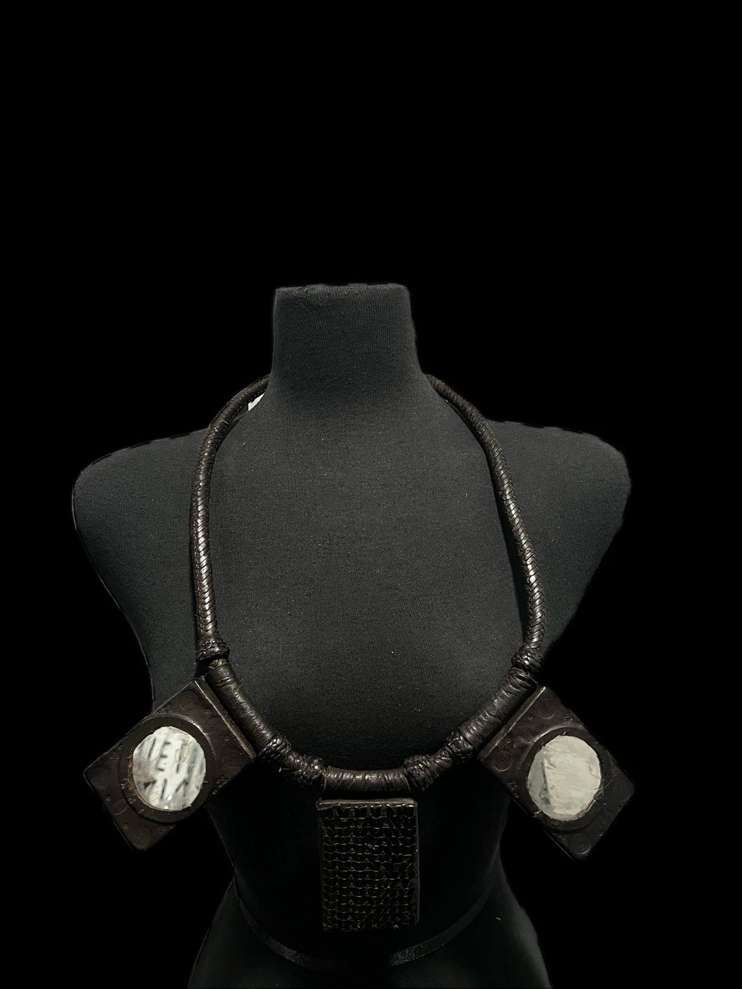 Barima leather Necklace - Trufacebygrace