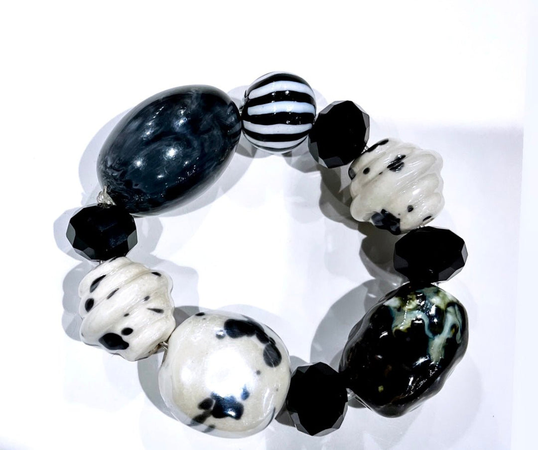 Black/White Oversized Glass Beads Bracelet - Trufacebygrace