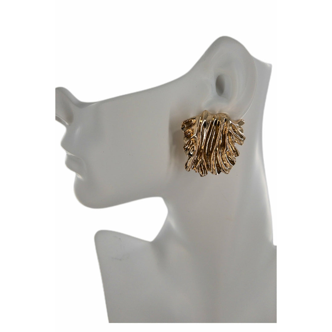 Calalou Vintage Gold stud Earrings - Trufacebygrace