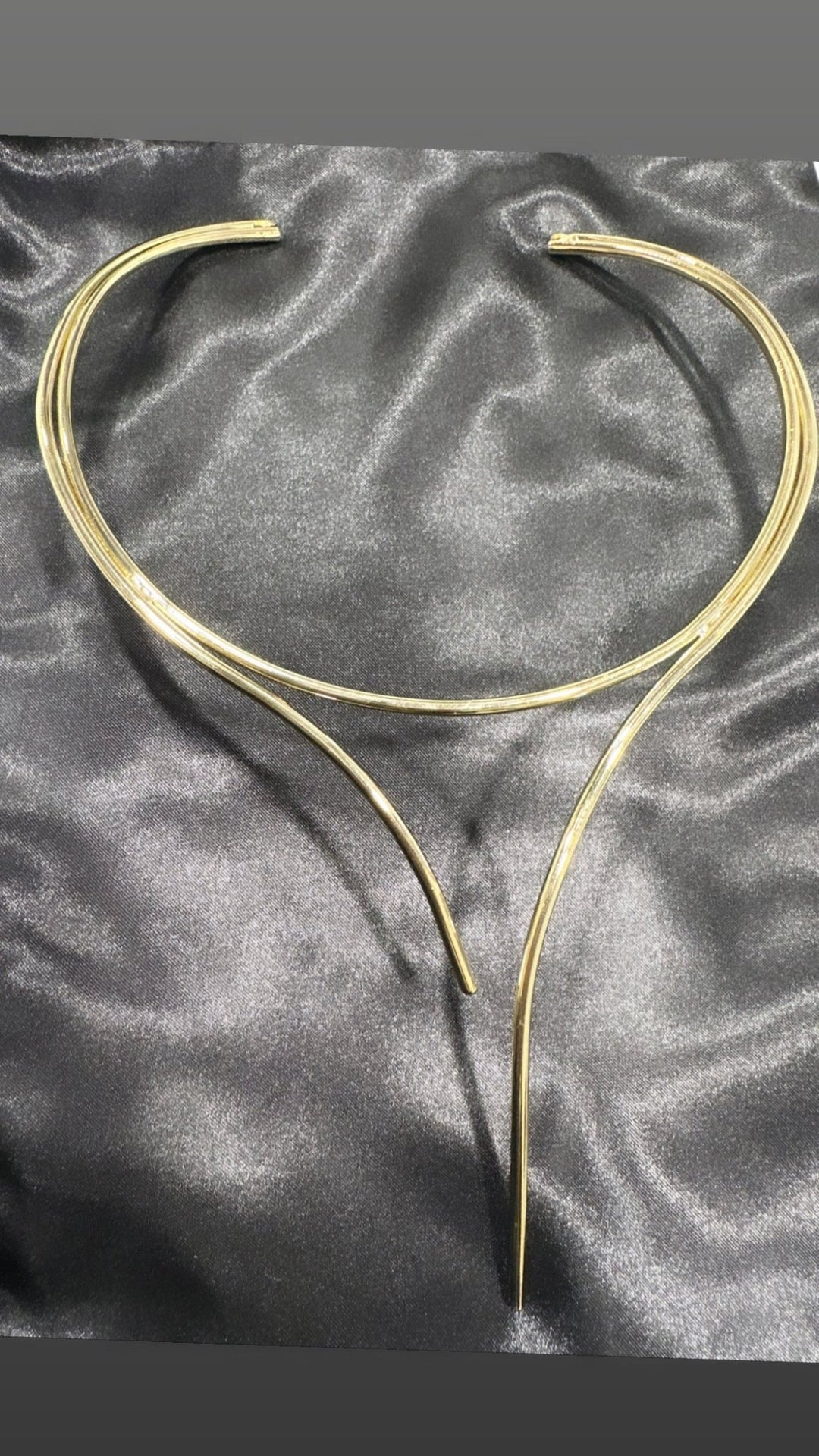 Crème De La Femme Choker - Trufacebygrace